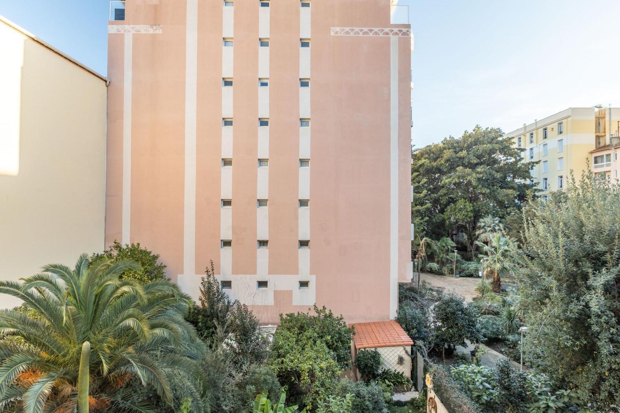 Apartment Casino